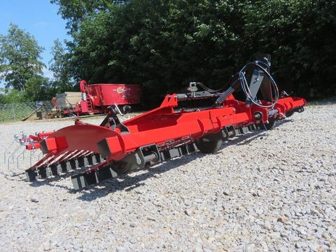 [7455-4347409-10.jpg]