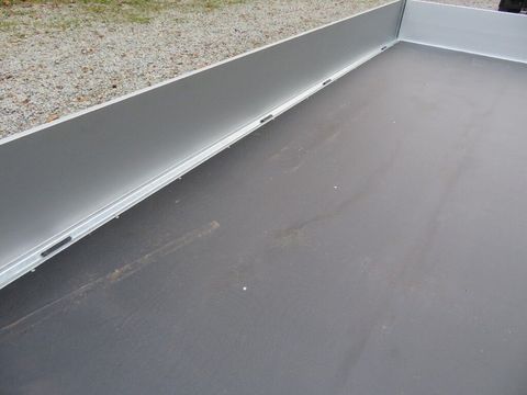 [7455-4837654-8.jpg]