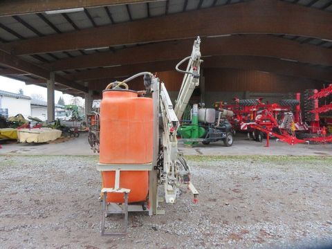 [7455-6518670-3.jpg]