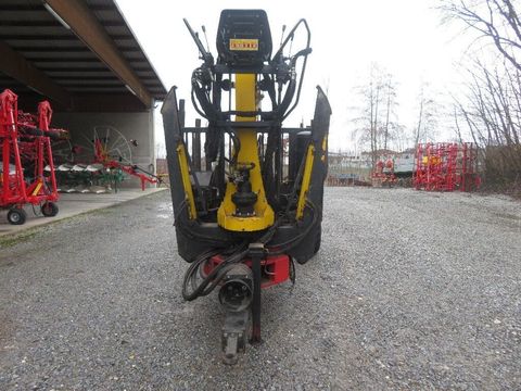 [7455-6692841-2.jpg]