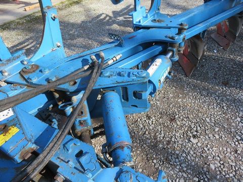 [7455-6759846-11.jpg]