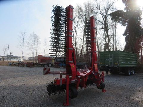 [7455-6899571-1.jpg]