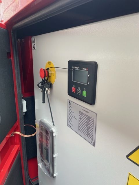 [3186-3653911-2.jpg]