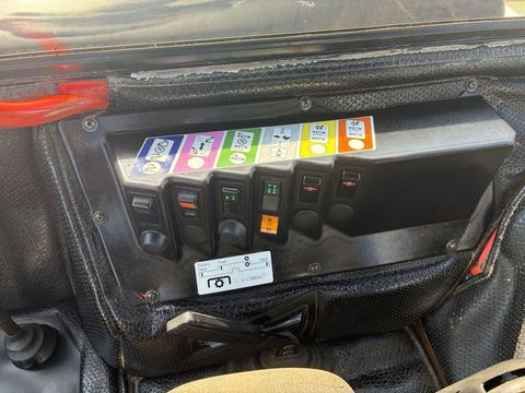 [3186-6071666-5.jpg]