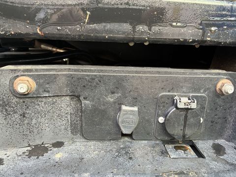 [3186-6754181-15.jpg]