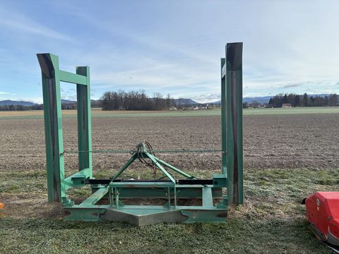 [3186-6874886-4.jpg]