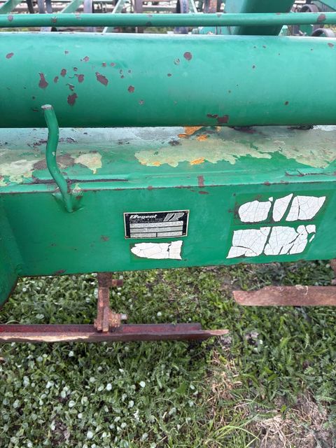 [3186-6874890-6.jpg]