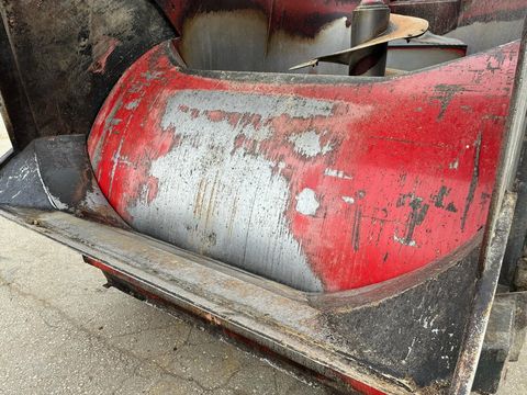 [3186-6903571-11.jpg]