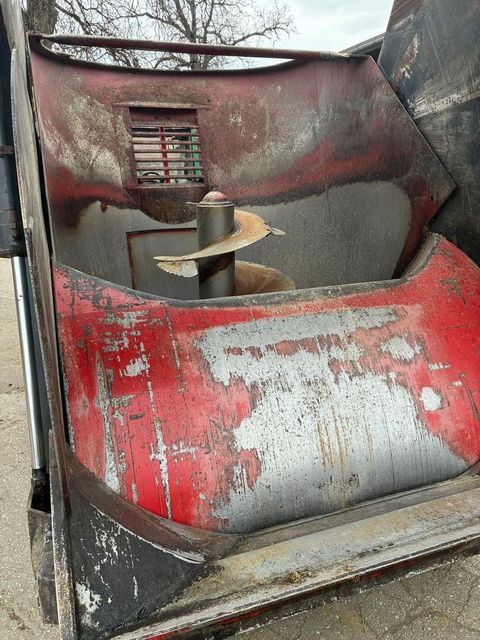 [3186-6903571-14.jpg]