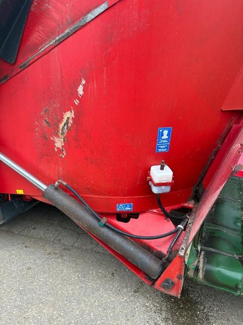 [3186-6903571-9.jpg]