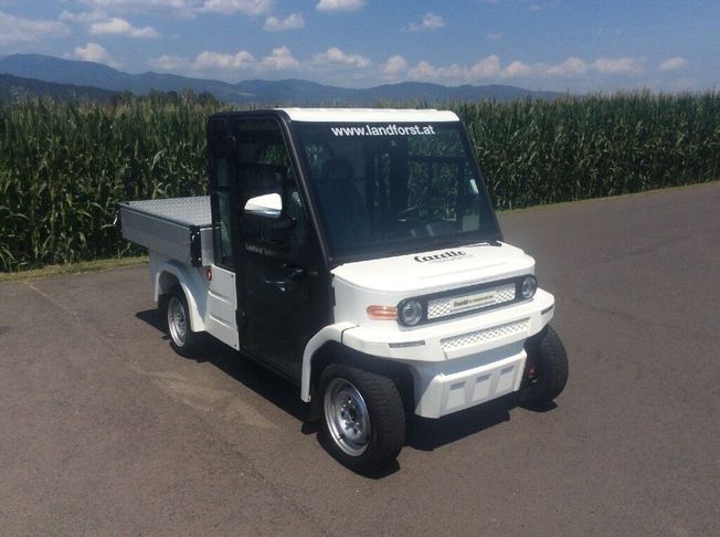 [3229-4993727-0_1.jpg]