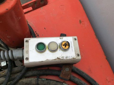 [3229-6091788-8.jpg]