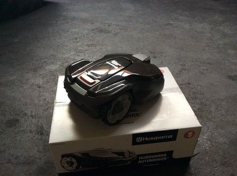 [3229-6451792-3.jpg]