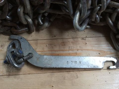 [3229-6455200-4.jpg]