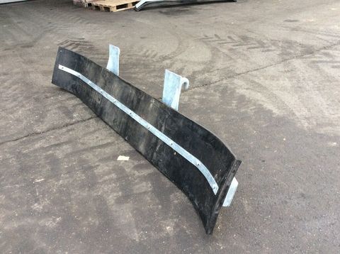 [3229-6492823-2.jpg]