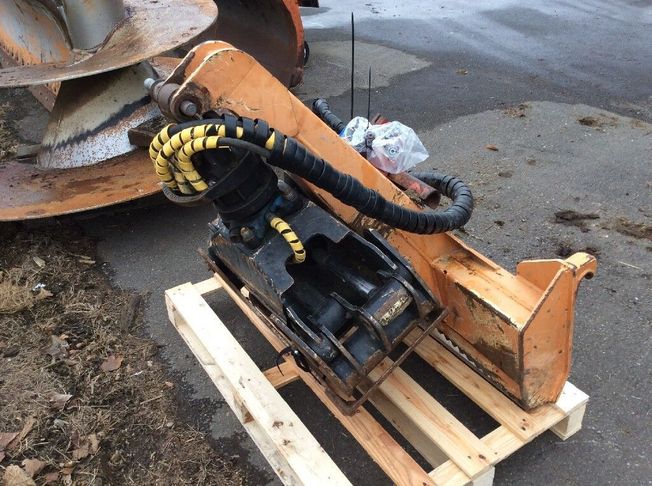 [3229-6526165-0_1.jpg]