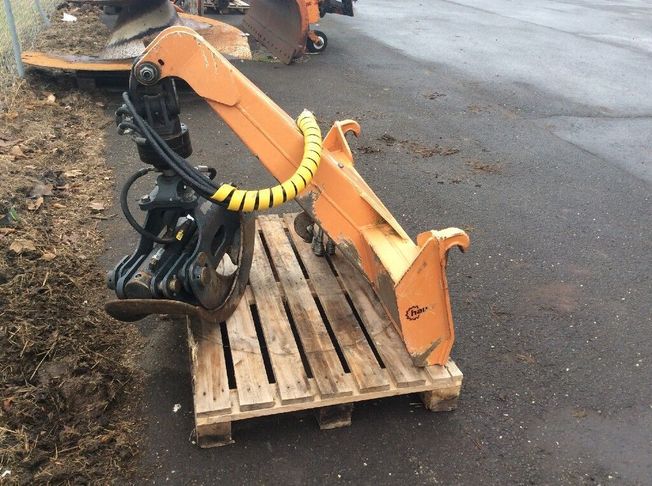 [3229-6546617-0_1.jpg]