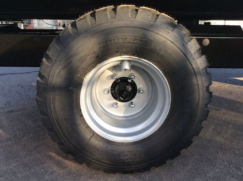 [3229-6705575-7.jpg]