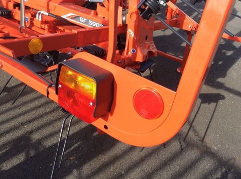 [3229-6731709-8.jpg]