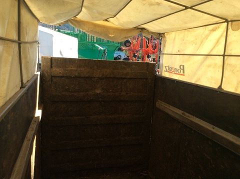 [3229-6753099-9.jpg]