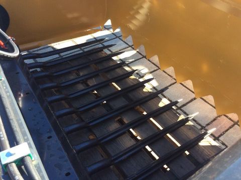 [3229-6753105-6.jpg]