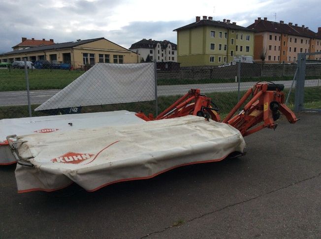 [3229-6933897-0_1.jpg]