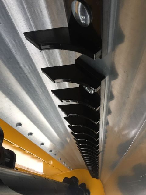 [3244-2011547-12.jpg]