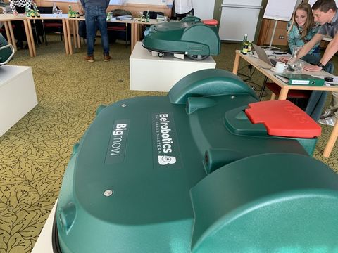 [3244-2134312-11.jpg]