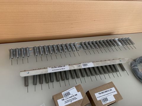 [3244-2134312-9.jpg]