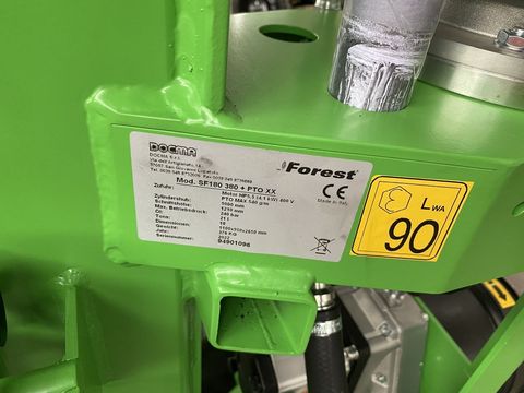 [3244-2331765-9.jpg]