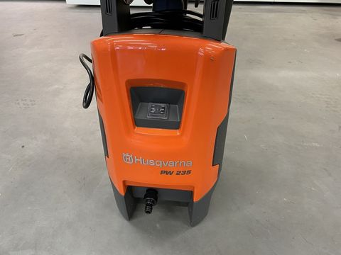 [3244-2535282-4.jpg]