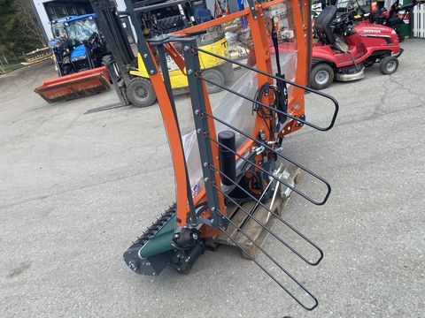 [3244-2703405-11.jpg]