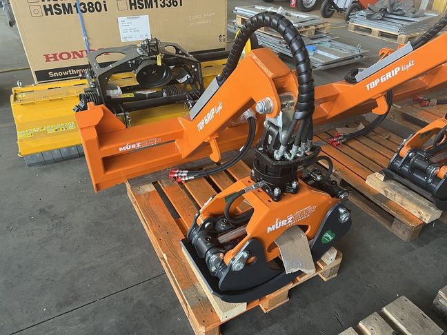 [3244-3246220-0_1.jpg]