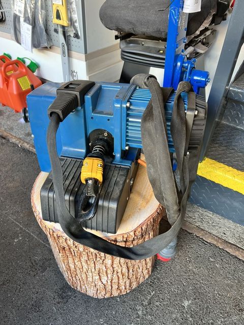 [3244-3449568-2.jpg]