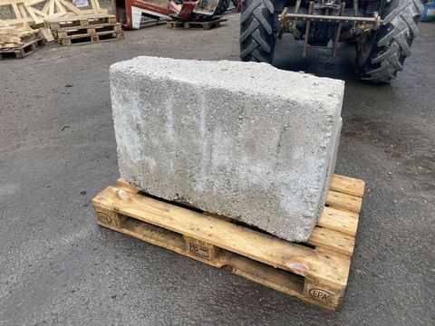 [3244-3496112-5.jpg]