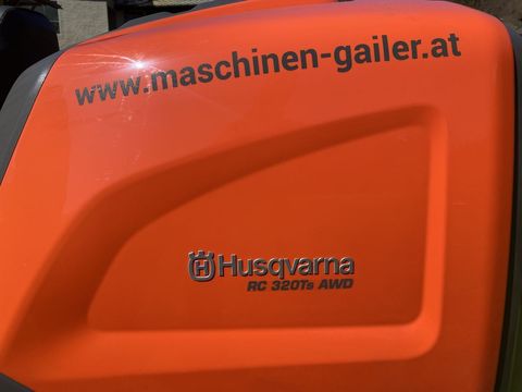 [3244-3547196-17.jpg]