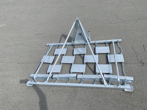 [3244-3555147-7.jpg]