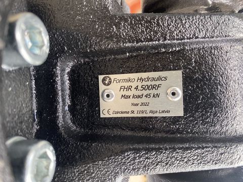 [3244-3587218-17.jpg]