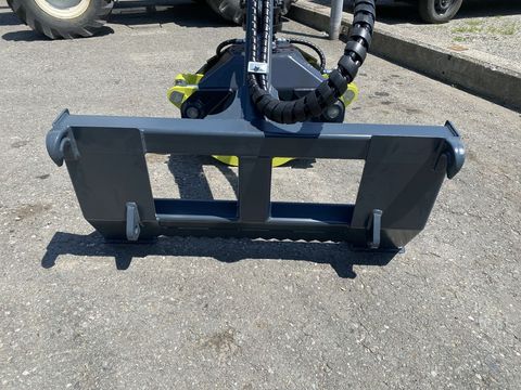 [3244-3655887-15.jpg]