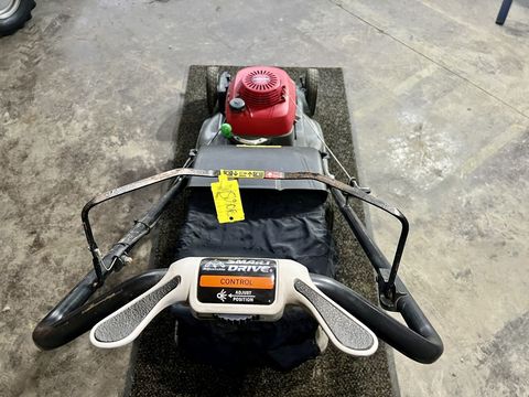 [3244-3683684-9.jpg]