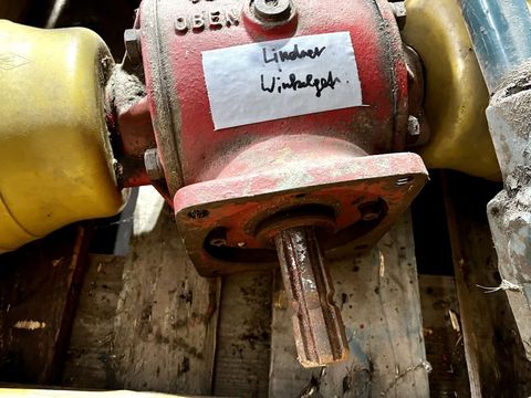 [3244-3907677-9.jpg]