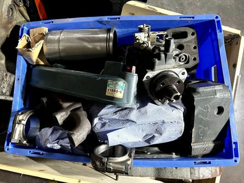 [3244-3912500-2.jpg]