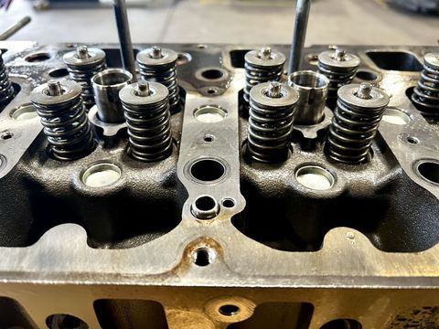 [3244-3982995-2.jpg]