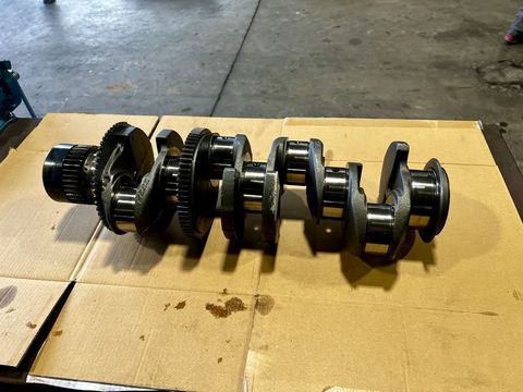 [3244-3983119-1.jpg]