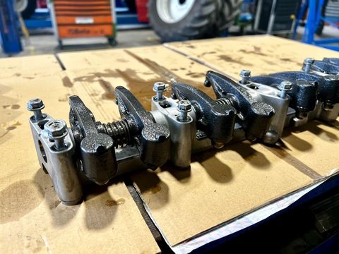 [3244-3983617-1.jpg]