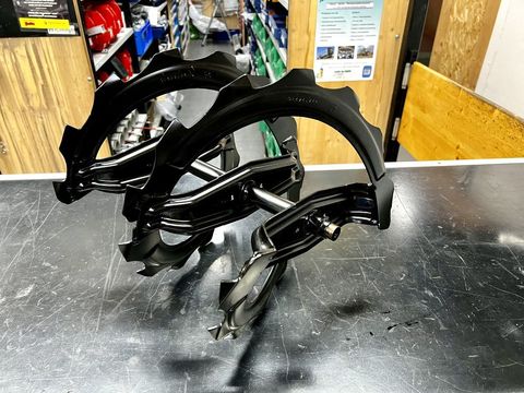 [3244-4092876-3.jpg]