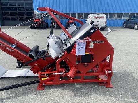 [3244-4211083-16.jpg]