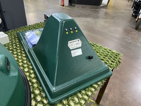 [3244-4281270-9.jpg]