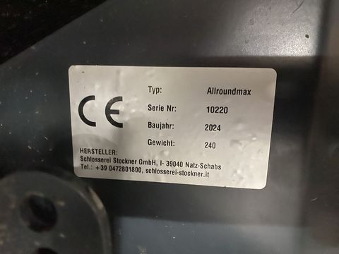 [3244-4370233-20.jpg]