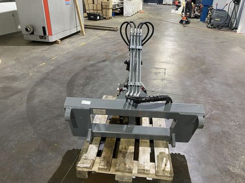 [3244-4391394-7.jpg]